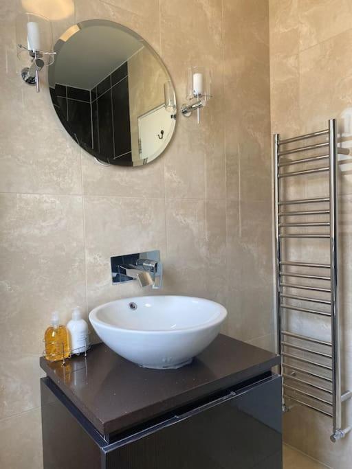 Ferienwohnung Luxury Apart London Bridge Exterior foto